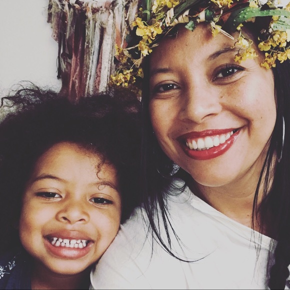 🌺 MEET YOUR BUYER & SELLER 🌺 - Picture 1 of 1